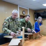 Жители Приуральского района собирают гуманитарную помощь для военнослужащих