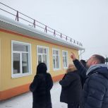 Представители «Единой России» проверили качество ремонта филиала музыкальной школы в Урике Иркутского района
