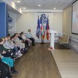 «Женское движение Единой России» объединило поколения в День Конституции