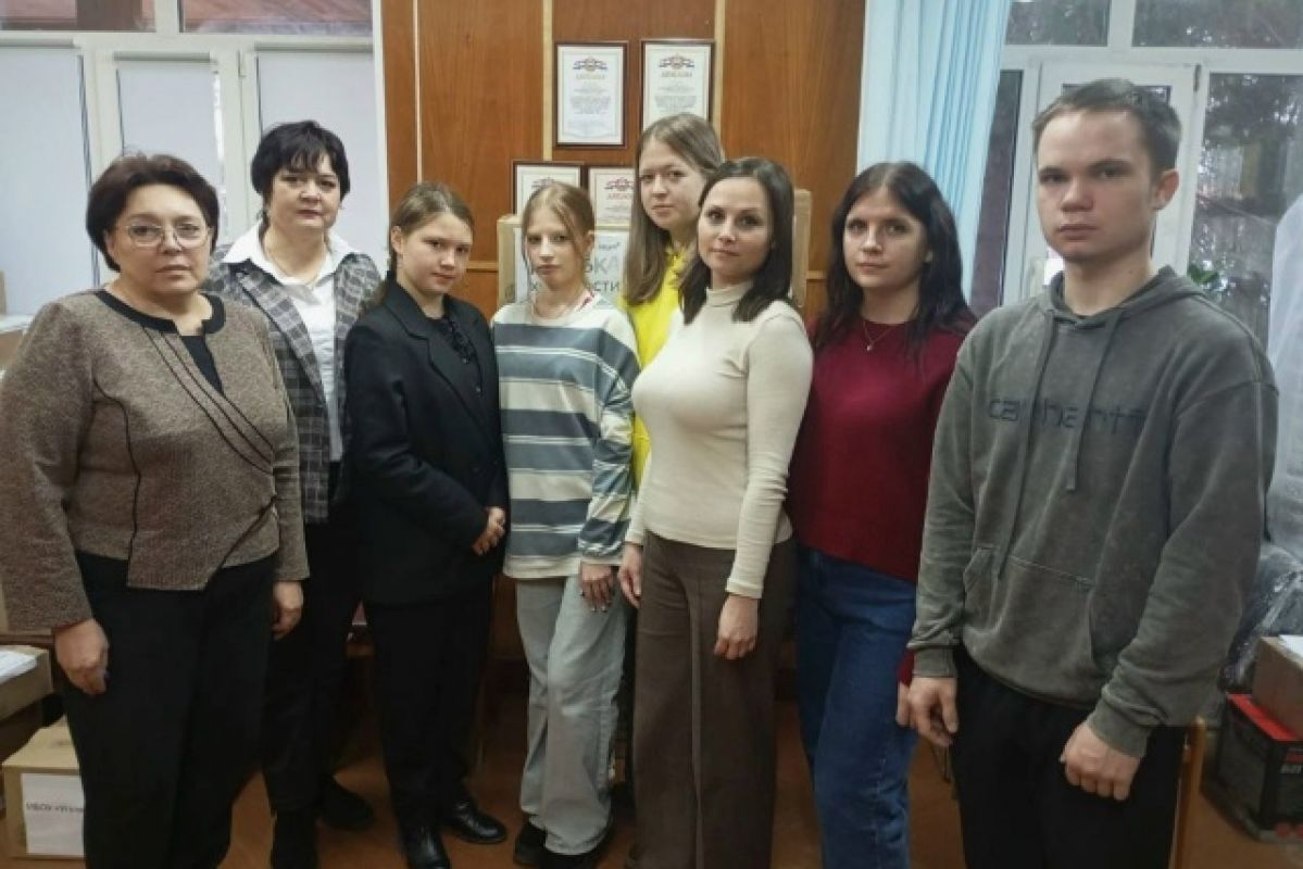 Партийцы встретились со студентами