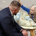 «Единая Россия» в регионе проводит акцию «С Новым годом, ветеран!»