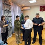 Единороссы вручили паспорта юным курянам Железнодорожного округа