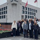 «Единая Россия» организовала для воронежских школьников экскурсию, посвященную Дню Героев Отечества