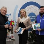 Светлана Ворнакова поддержала акцию «Письмо солдату: С Новым годом, Герой!»