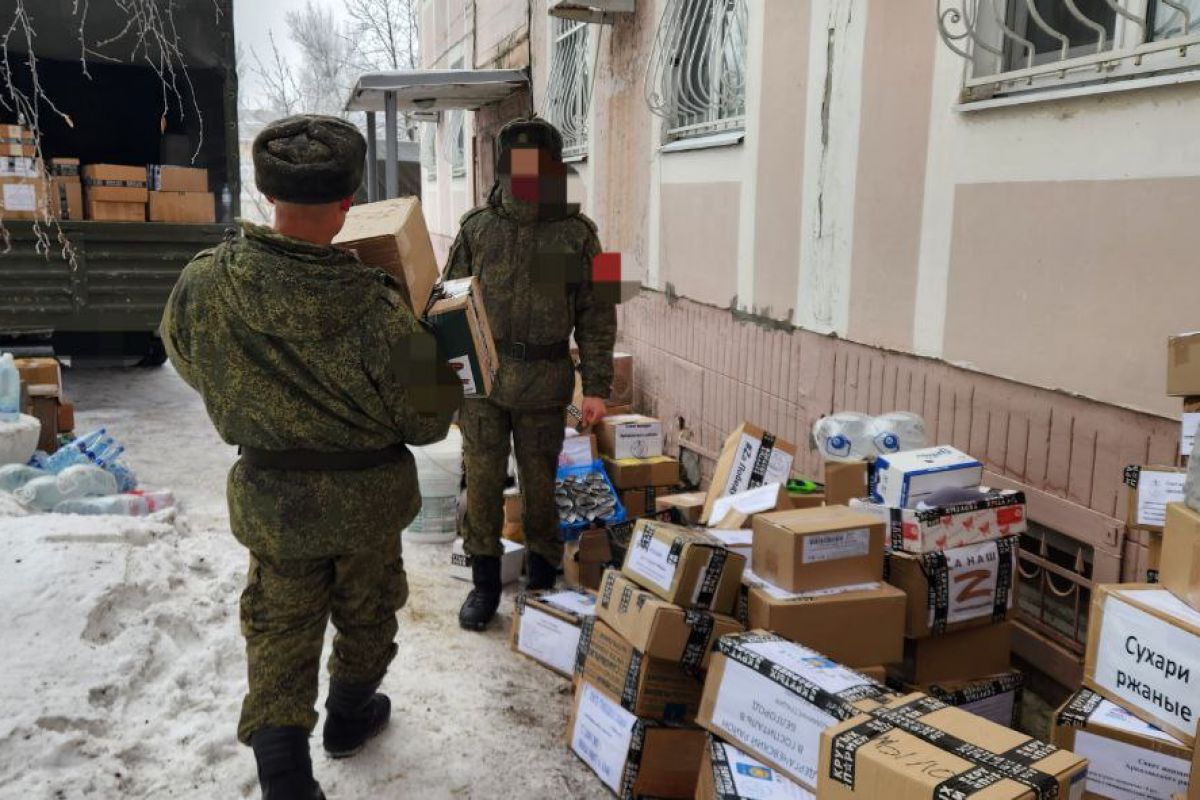 Волонтеры из Саратовской области отправили новогодние посылки участникам СВО