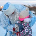 «Женское движение Единой России» поздравило с наступающим Новым годом девочку из Верхнеуральска
