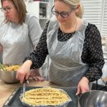 Вкус заботы: мамы участников СВО получили теплые поздравления ко Дню матери