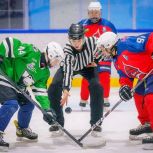 «Молодая Гвардия Единой России» провела финальный турнир по фиджитал-хоккею среди школьников Ханты-Мансийска