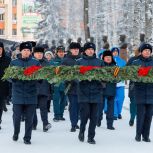 В Ханты-Мансийске партийцы почтили память Героев Отечества