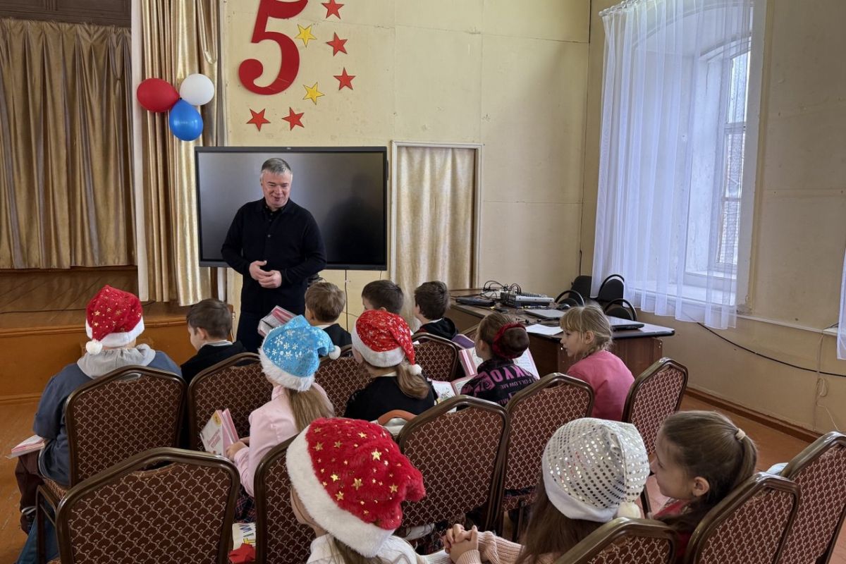 Артем Кавинов: «Коллектив городецкой школы №2 — команда, которая живёт школой и отвечает за результат»