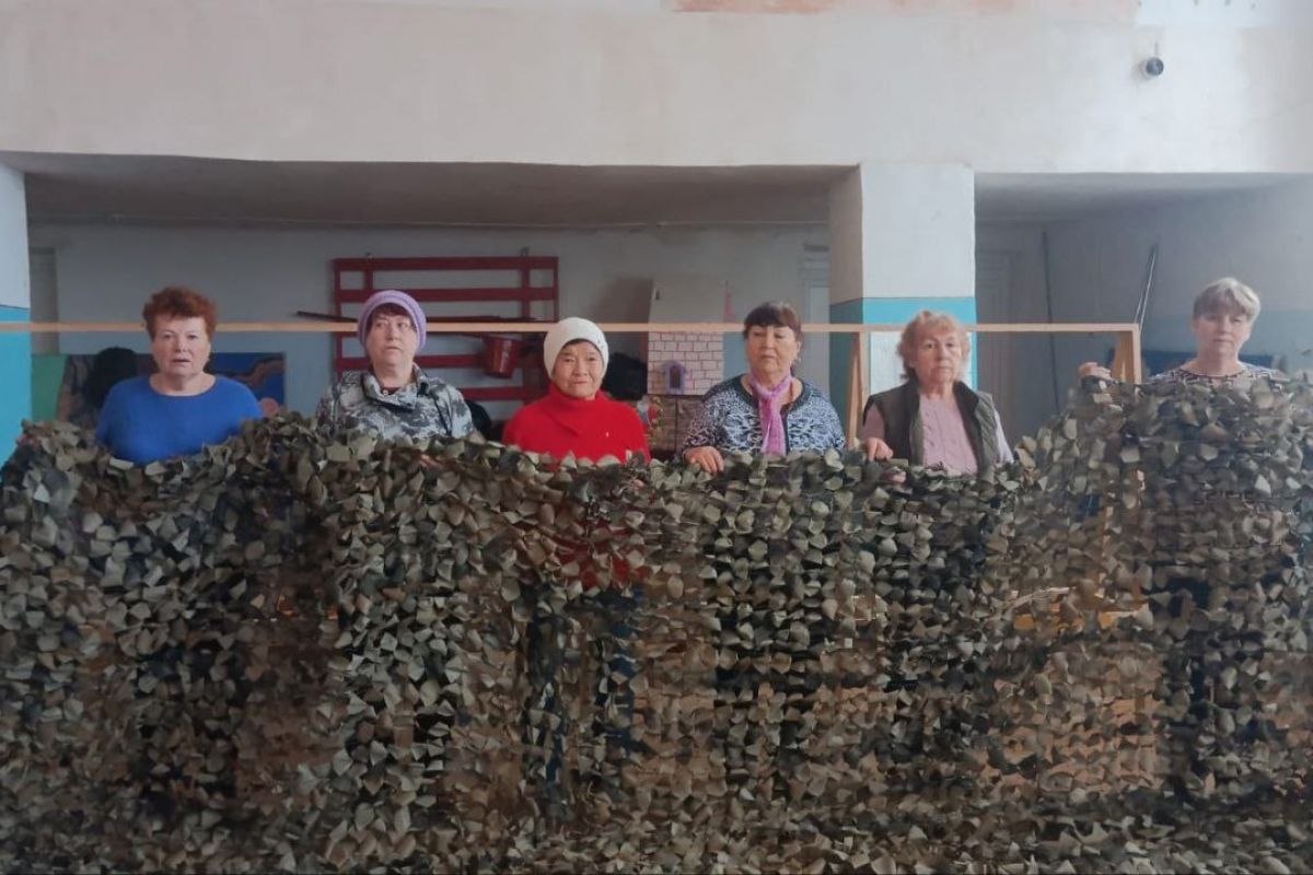 Активистки из села Милорадовка отправили гуманитарный груз в зону СВО