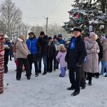 «Единая Россия» организовала яркий новогодний праздник у главной ёлки Советского района