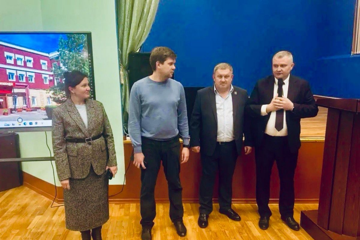 В рамках партпроекта «Школа ЖКХ» в Оренбурге прошла встреча с учащимися автотранспортного колледжа