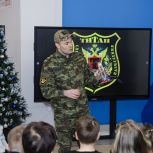 Липецкие единороссы провели для детей новогодний праздник