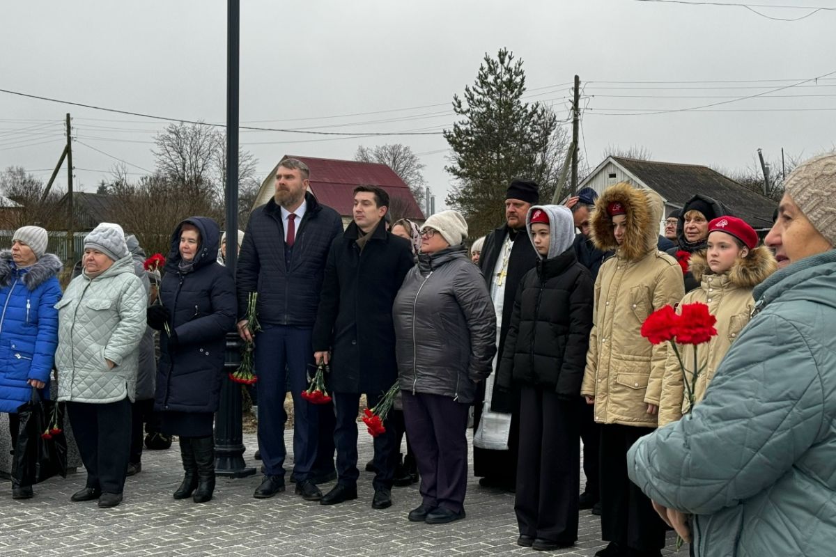 В Шиловском районе реконструировали мемориал памяти погибшим в годы Великой Отечественной войны