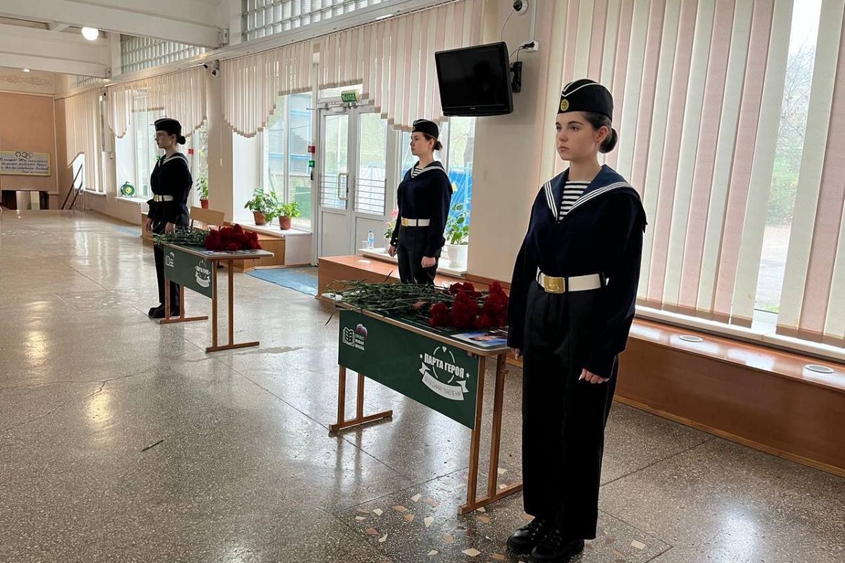 «Единая Россия» установила в регионах Парты Героя в память о защитниках Отечества