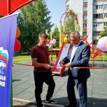 В 2025 году при поддержке «Единой России» в Новосибирске благоустроили 52 двора