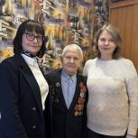 «Единая Россия» поздравила ульяновских фронтовиков с наступающим Новым годом