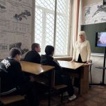 «Единая Россия» организовала экскурсию в автодорожный колледж для школьников Матвеево-Курганского района Ростовской области