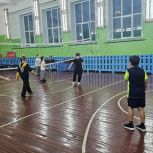 В Умбе Мурманской области при поддержке «Единой России» состоялся новогодний турнир по волейболу