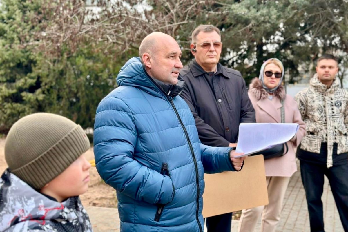 Обсудили благоустройство территории на улице Шевченко