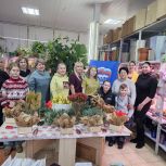 Для матерей и жен военнослужащих в Салехарде организовали цветочный мастер-класс