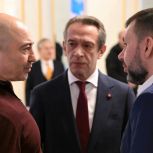 Александр Вайнберг принял участие в открытии восстановленного драмтеатра в Мариуполе
