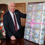 Виктор Якимов исполнил новогоднее желание Насти Хомутовой из Каменска-Уральского