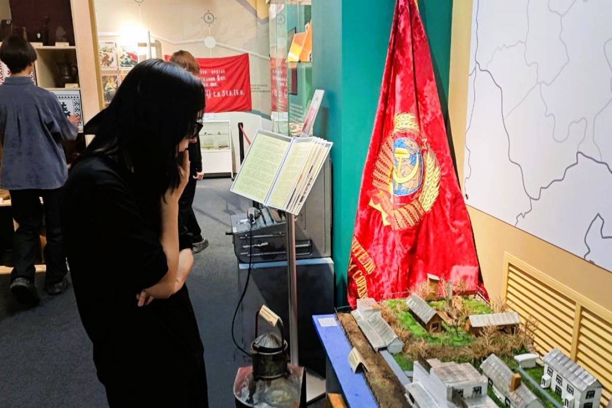 Единороссы познакомили школьников Октябрьского с профессиями в сфере культуры и искусства