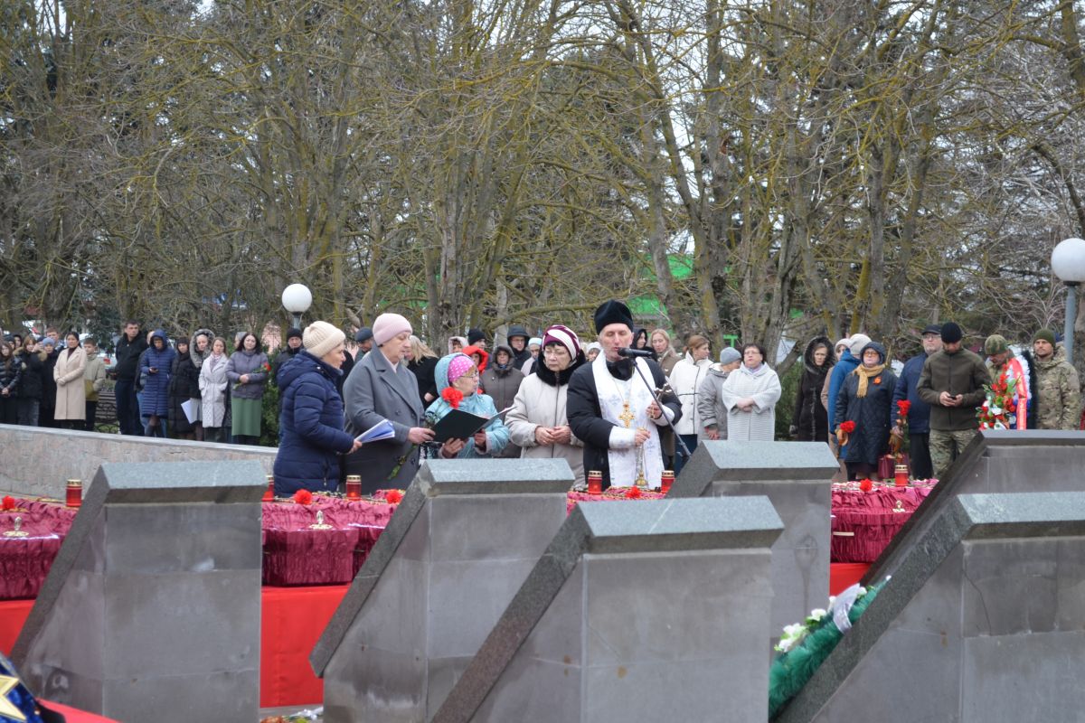 «Единая Россия» приняла участие в церемонии перезахоронения героев Великой Отечественной войны