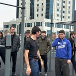 «Молодая Гвардия Единой России» провела турнир по воркауту ко Дню Героев Отечества