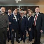 Петербургские единороссы поздравляют фронтовиков в рамках традиционной акции «С Новым годом, ветеран!»