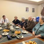 Сторонники партии «Единая Россия» поздравили юбиляров Общества инвалидов Ненецкого автономного округа