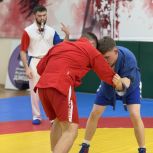 «Сила спорта» в действии: в Приморье прошли итоговые соревнования по самбо и мотивационная встреча с атлетами