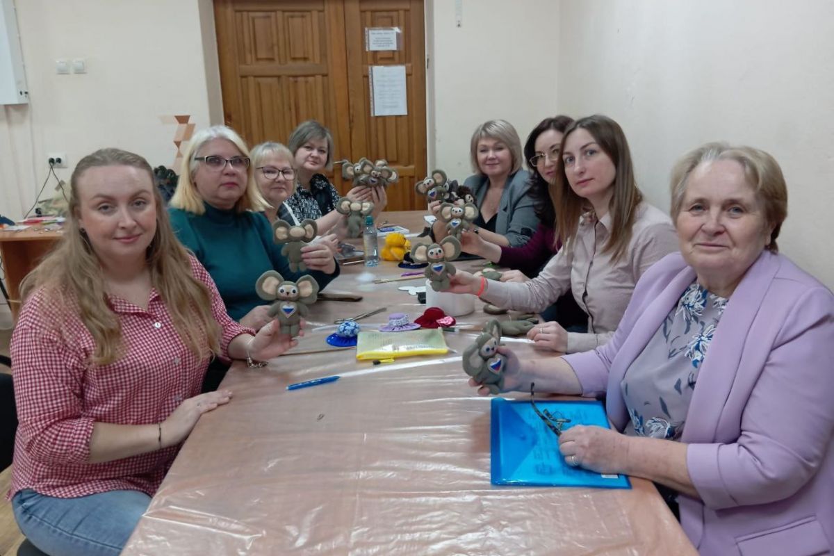 В Ленинском районе состоялась акция «Подарок бойцам СВО»