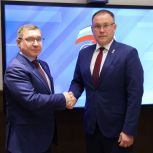 Владимир Якушев и губернатор Кузбасса Илья Середюк обсудили подготовку «Единой России» в регионе к выборам-2026