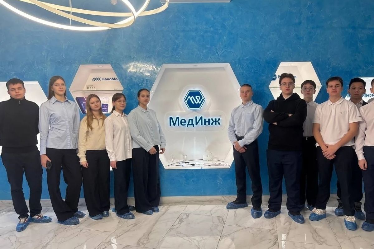 Школьники познакомились с передовыми технологиями ЗАО НПП «МедИнж» в рамках проекта «Моя карьера с Единой Россией»
