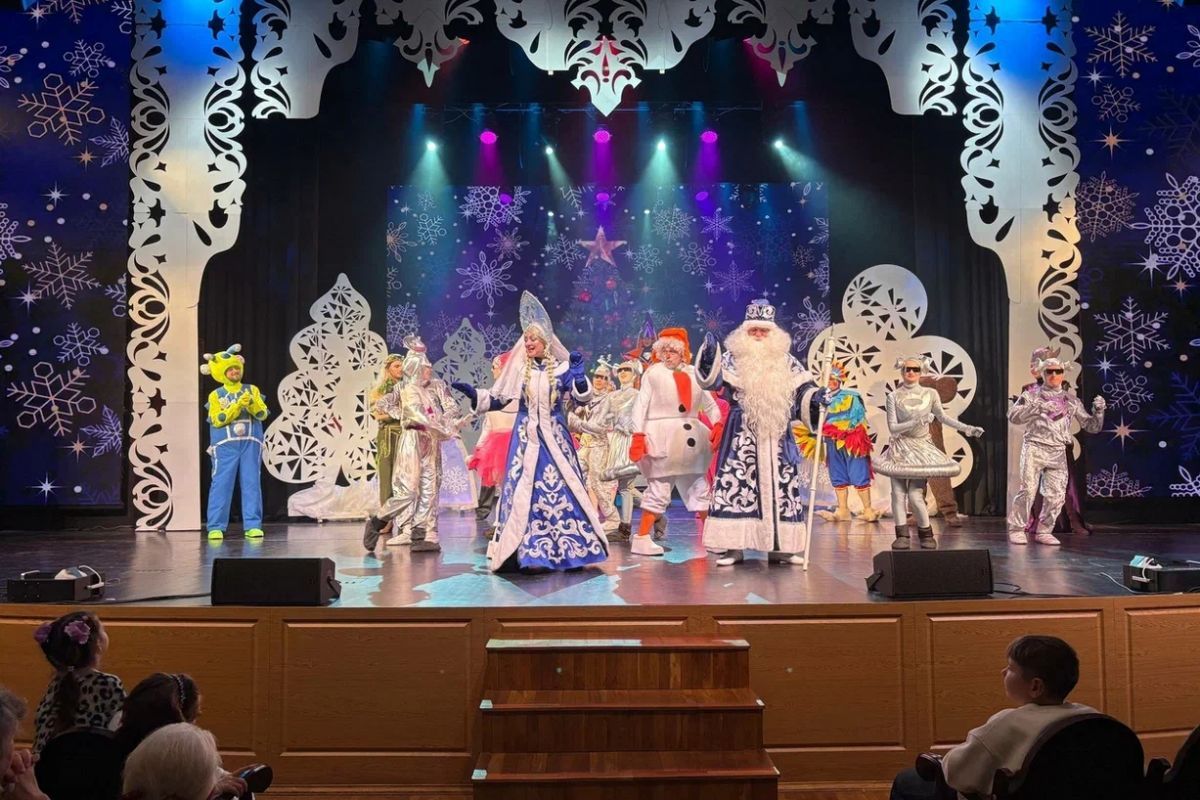 Новогодние мероприятия для детей и ветеранов: «Единая Россия» провела праздничные акции по всей стране