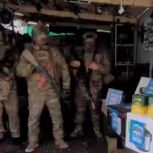 Бойцы, охраняющие границу, поблагодарили партийцев за гуманитарную помощь