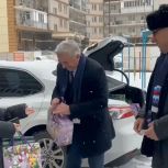 Забота, которая чувствуется: в Назрани детям из семей участников СВО вручили праздничные подарки