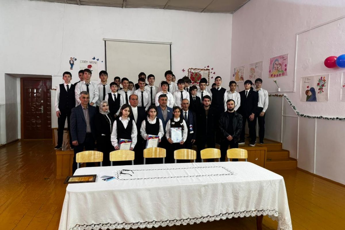 В Карабулаке состоялись мероприятия, приуроченные ко Дню Героев Отечества