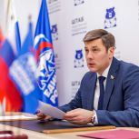 Сенатор Николай Ежов провел прием граждан в Штабе общественной поддержки «Единой России»