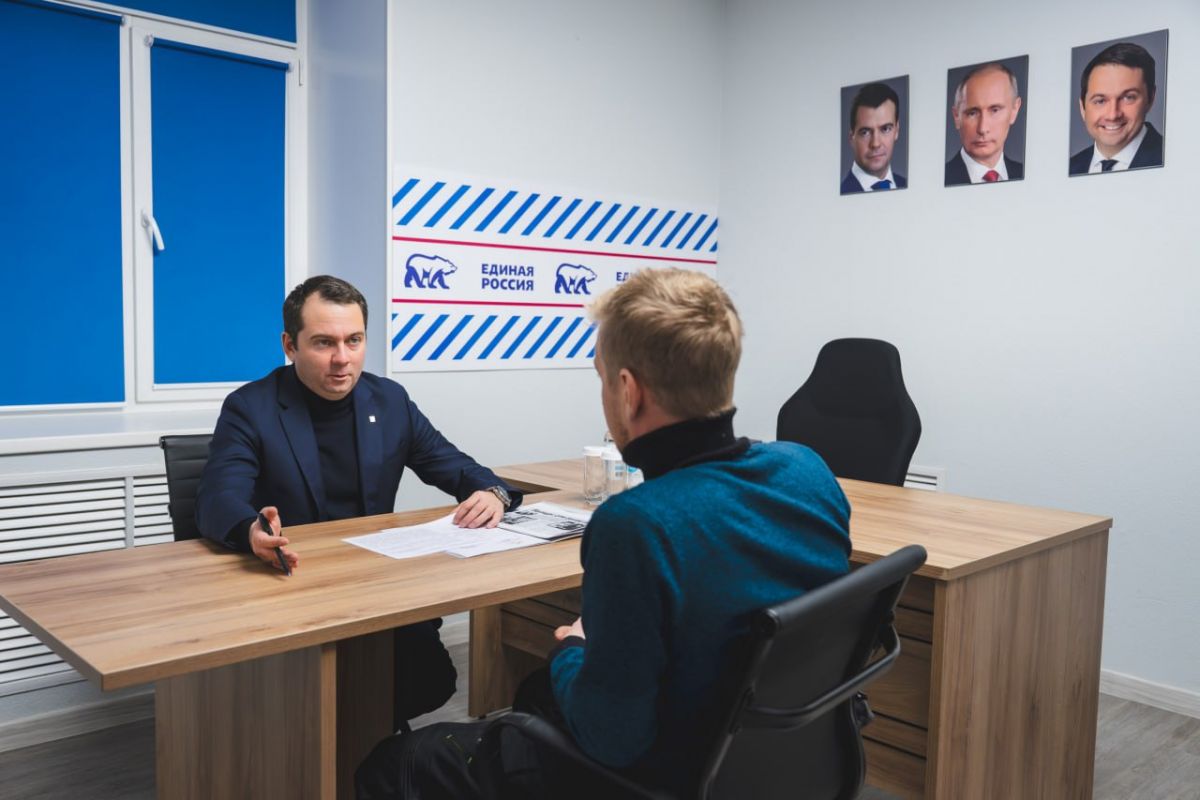 От вопросов образования и здравоохранения до сохранения исторической памяти и поддержки участников СВО: «Единая Россия» проводит приёмы граждан по всей стране