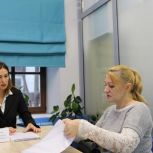 Комплексную помощь получила вдова участника СВО на приёме у депутата Законодательного Собрания Иркутской области Елены Крыжановской