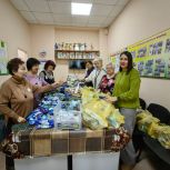 В Ангарске «Женское движение Единой России» подготовило новогодние подарки для бойцов – участников СВО