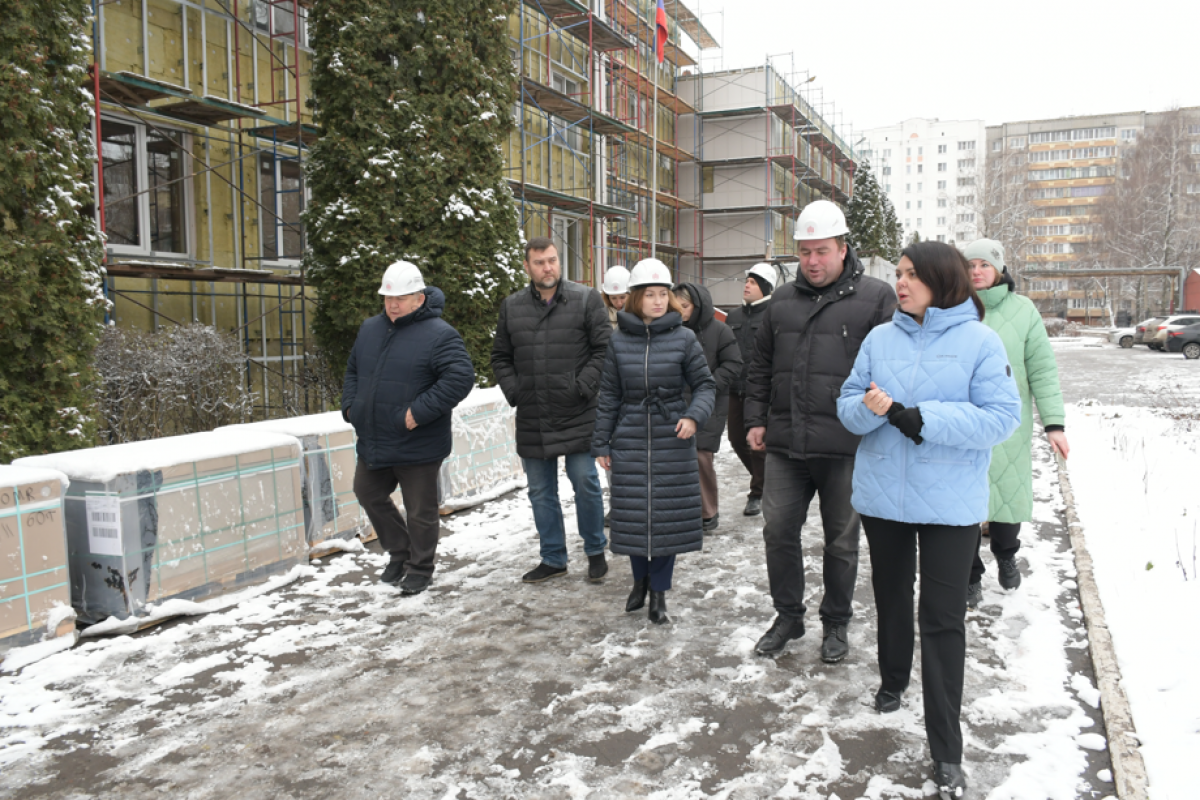 Координатор партпроекта ЕР «Новая школа» провёл мониторинг капремонта школы №72