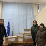 «Единая Россия» продолжает оказывать помощь бойцам СВО в госпиталях и на передовой