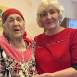 В Альметьевске депутаты поздравили участников Великой Отечественной войны