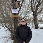 В День рождения партии первомайские единороссы провели экологическую акцию «Покормите птиц зимой»