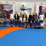 В школе Кизляра при поддержке «Единой России» открыли зал для занятий самбо